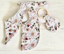 Bib and Teether Set Dippsie Daisy